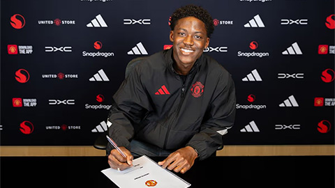 Mainoo ‘trói chặt’ tương lai lâu dài với MU